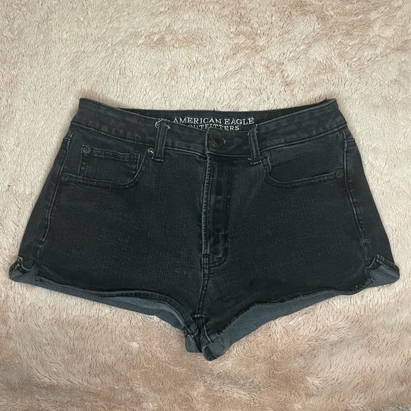 American Eagle Jean Shorts ♡ Size 6 - Picture 1 of 3